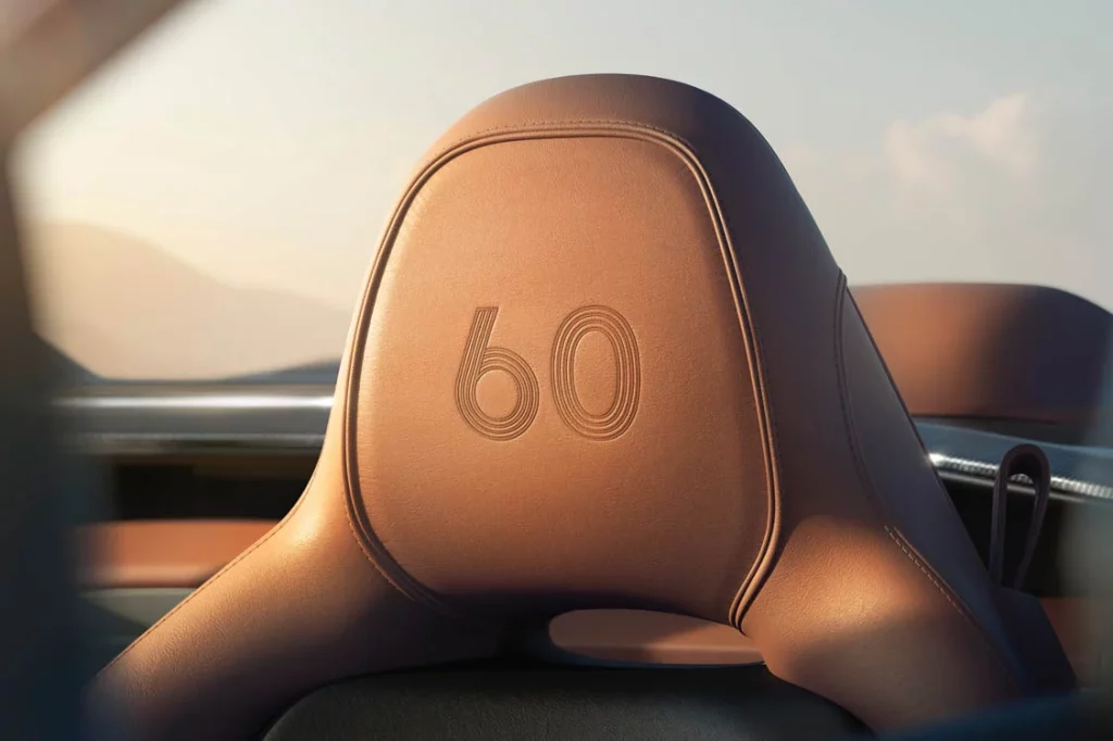 60 aniversaro del Aston Martin Volante 12 Motor16