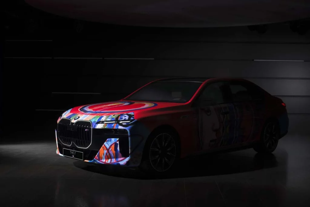 BMW presenta en Seúl un impresionante i7 eléctrico: no hay otro igual 120 Motor16 ART CAR BMW Lee Yun Yong 202551 Motor16