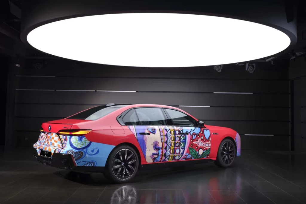 BMW presenta en Seúl un impresionante i7 eléctrico: no hay otro igual 113 Motor16 ART CAR BMW Lee Yun Yong 2025511 Motor16