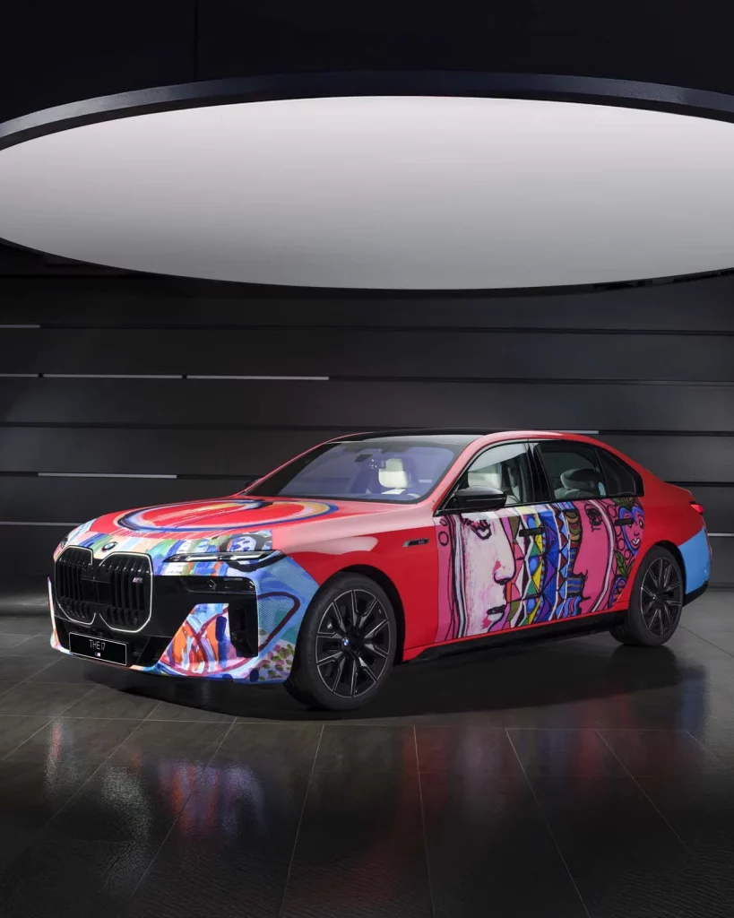 BMW presenta en Seúl un impresionante i7 eléctrico: no hay otro igual 118 Motor16 ART CAR BMW Lee Yun Yong 202553 Motor16