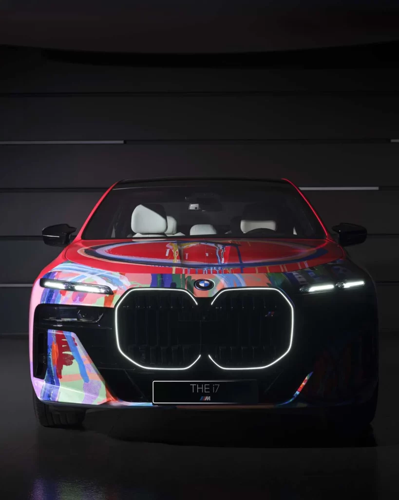 BMW presenta en Seúl un impresionante i7 eléctrico: no hay otro igual 117 Motor16 ART CAR BMW Lee Yun Yong 202554 Motor16