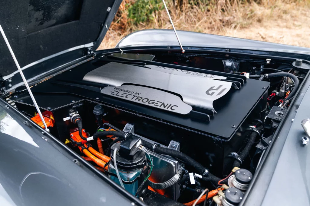 Electrogenic transforma el icónico Aston Martin DB6 en un obra maestra eléctrica 32 Motor16 ASTON MARTIN DB6 ELECTROGENICS 13 Motor16