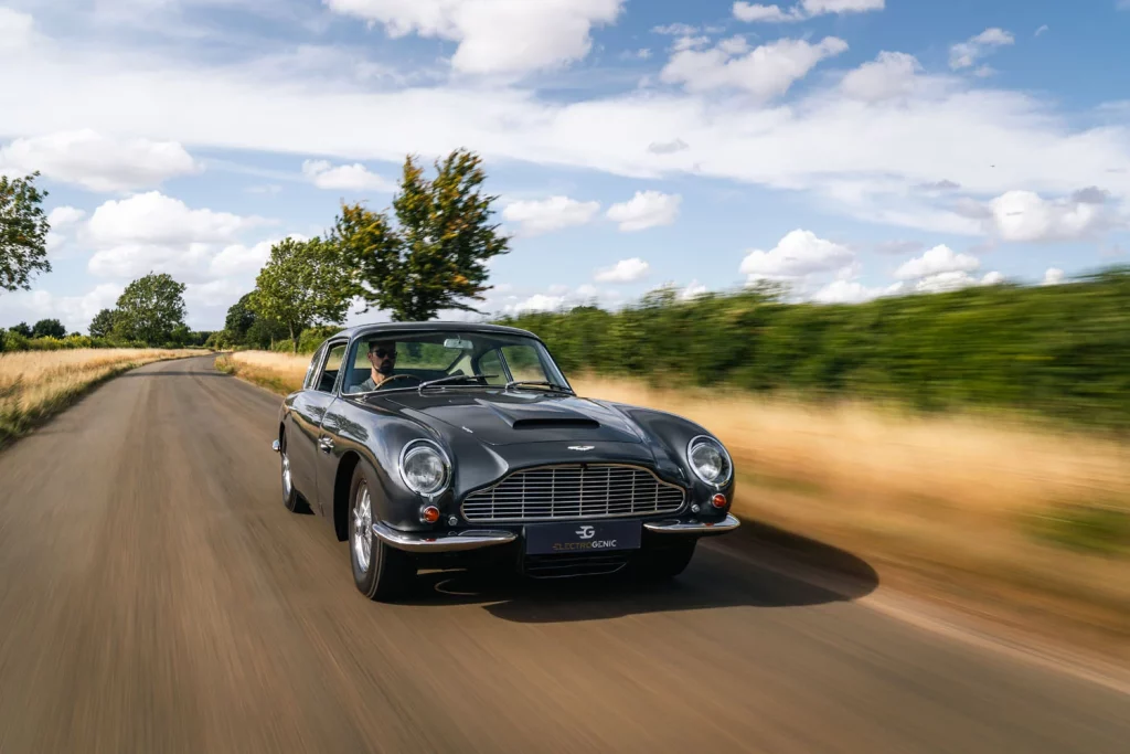 Electrogenic transforma el icónico Aston Martin DB6 en un obra maestra eléctrica 10 Motor16 ASTON MARTIN DB6 ELECTROGENICS 7 Motor16