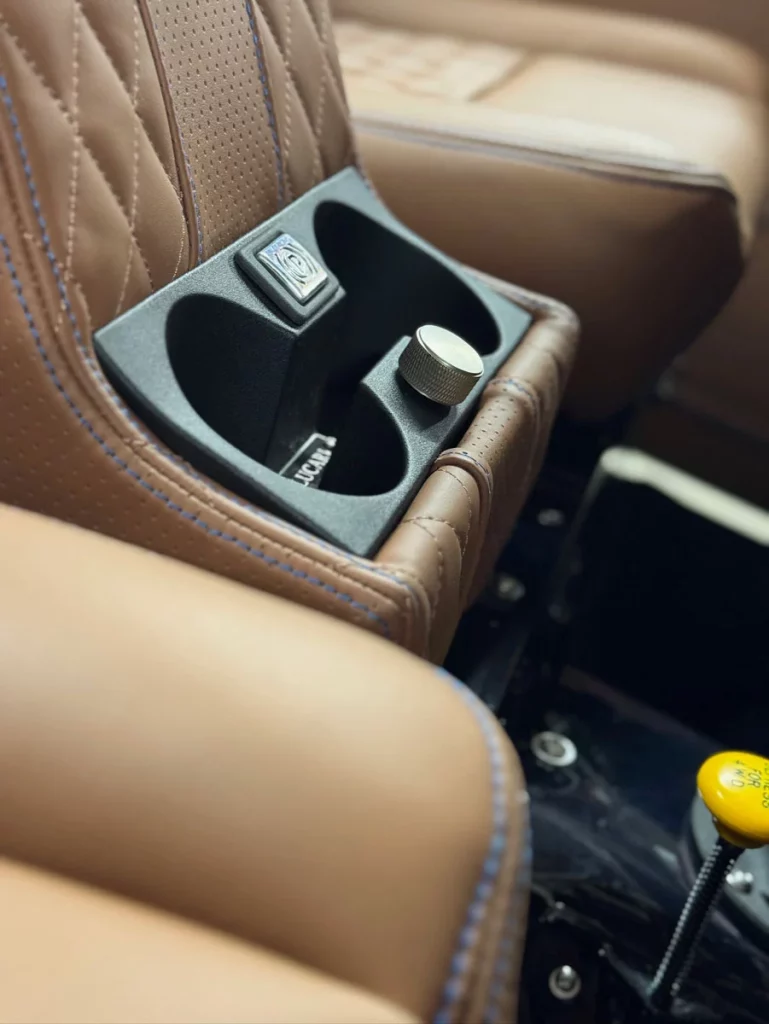The Admiral, un Land Rover Defender de 1976 para el siglo XXI 25 Motor16 Admiral PR 21 Motor16