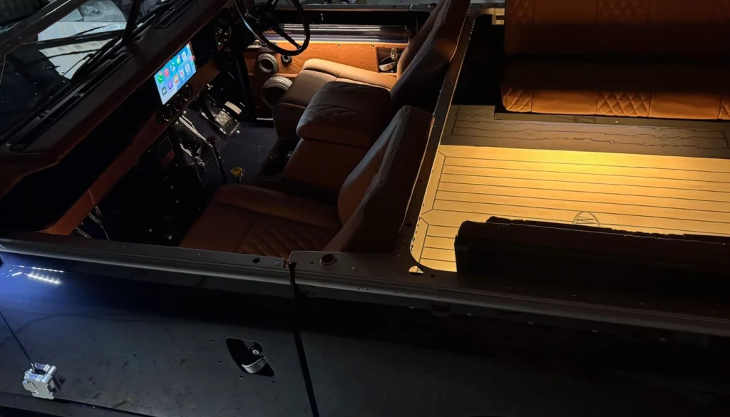 The Admiral, un Land Rover Defender de 1976 para el siglo XXI 29 Motor16 Admiral PR 25 Motor16