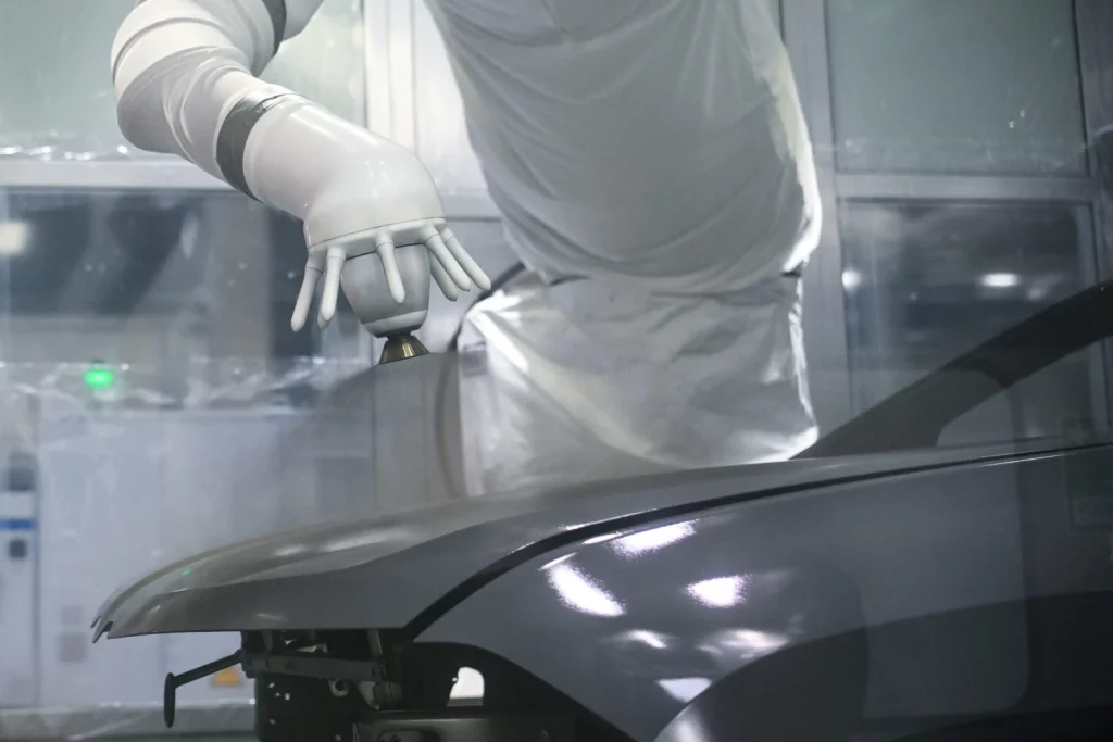 El nuevo BMW iX3 ya es una realidad que sale de la avanzada factoría de Debrecen 36 Motor16 BMW Group Plant Debrecen Paint Shop 6 Motor16