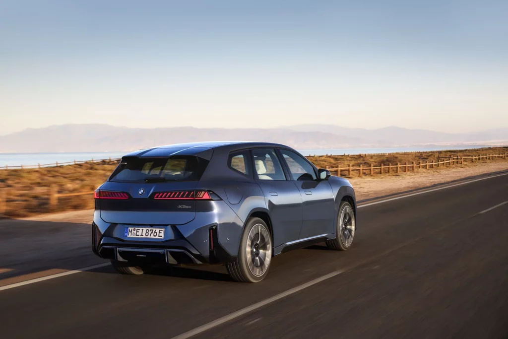 BMW IX3 7 Motor16