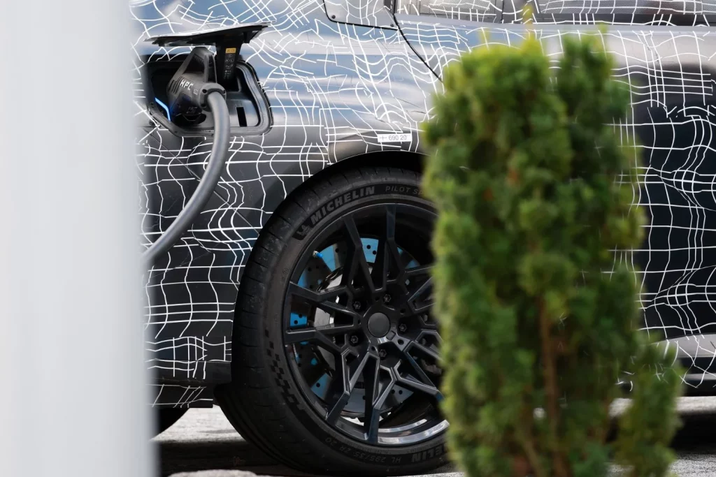 BMW M3 electrico 20 Motor16