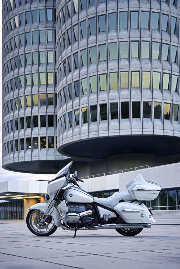 BMW R 18 Transcontinenta papa Leon XIV4 Motor16