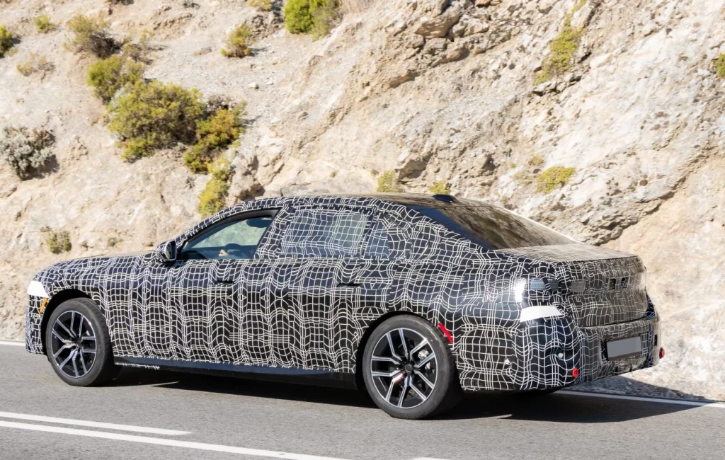 El restyling del BMW Serie 7 llegará en 2026 13 Motor16 BMW Serie 7 2026 11 Motor16
