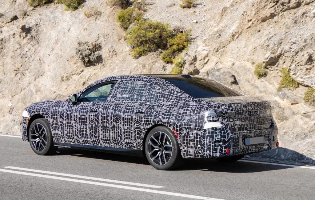 El restyling del BMW Serie 7 llegará en 2026 14 Motor16 BMW Serie 7 2026 12 Motor16