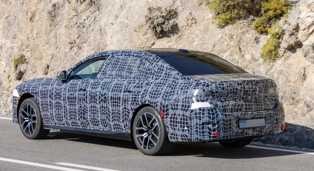 El restyling del BMW Serie 7 llegará en 2026 16 Motor16 BMW Serie 7 2026 14 Motor16