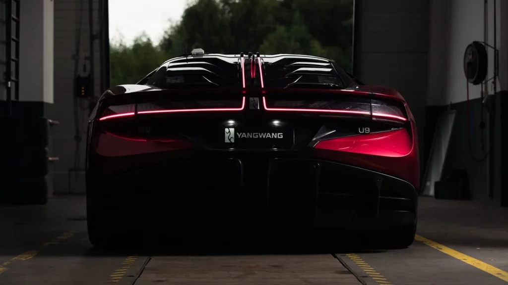 Con 496 km/h, el Yangwang U9 Xtreme ya es el coche de producción más rápido del mundo