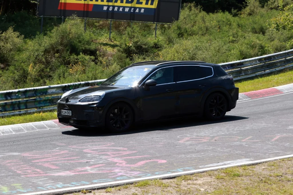 Bentley SUV EV 6 Motor16