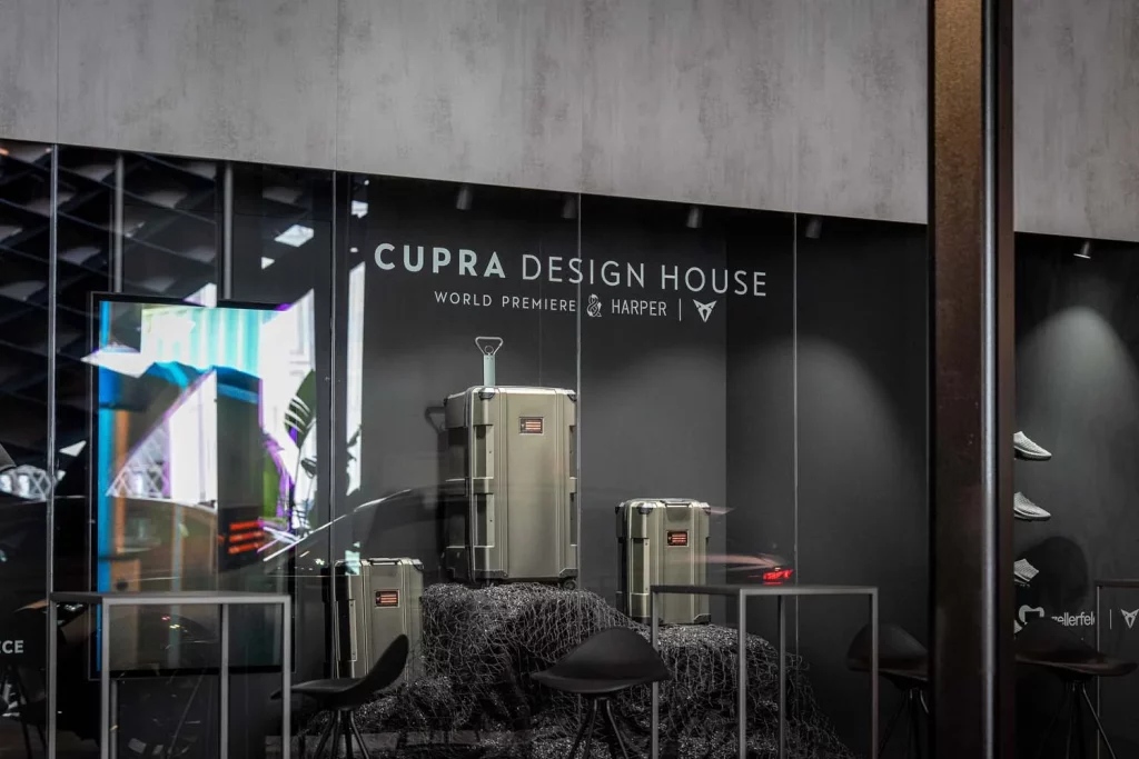 CUPRA MALETAS HARPER COLLECTIVE1 Motor16