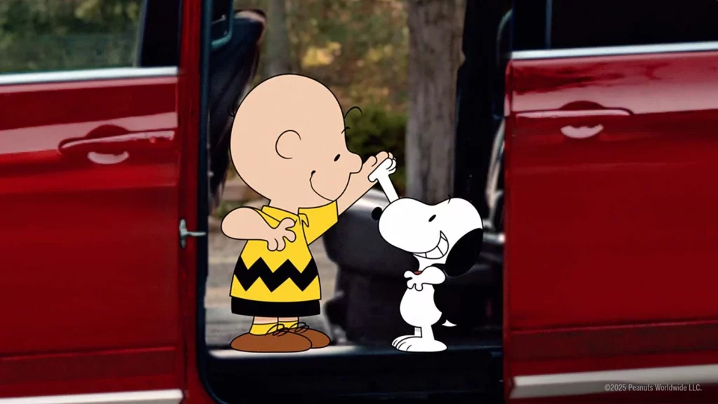 Chrysler Pacifica peanuts snoopy 3 Motor16