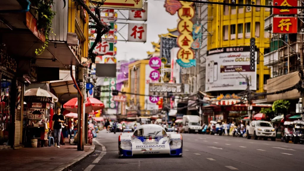 Curvistan Bangkok celebra su aniversario con el Porsche 956 LH 19 Motor16 Curvistan Bangkok Porsche 17 Motor16