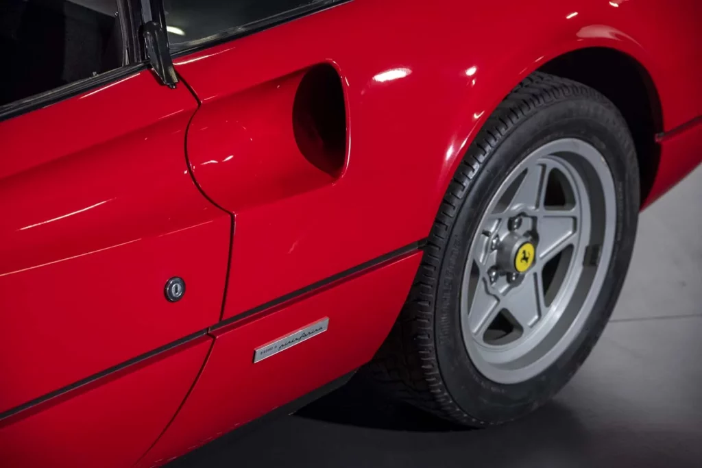 Ferrari 308 GTB 1980 03 Motor16