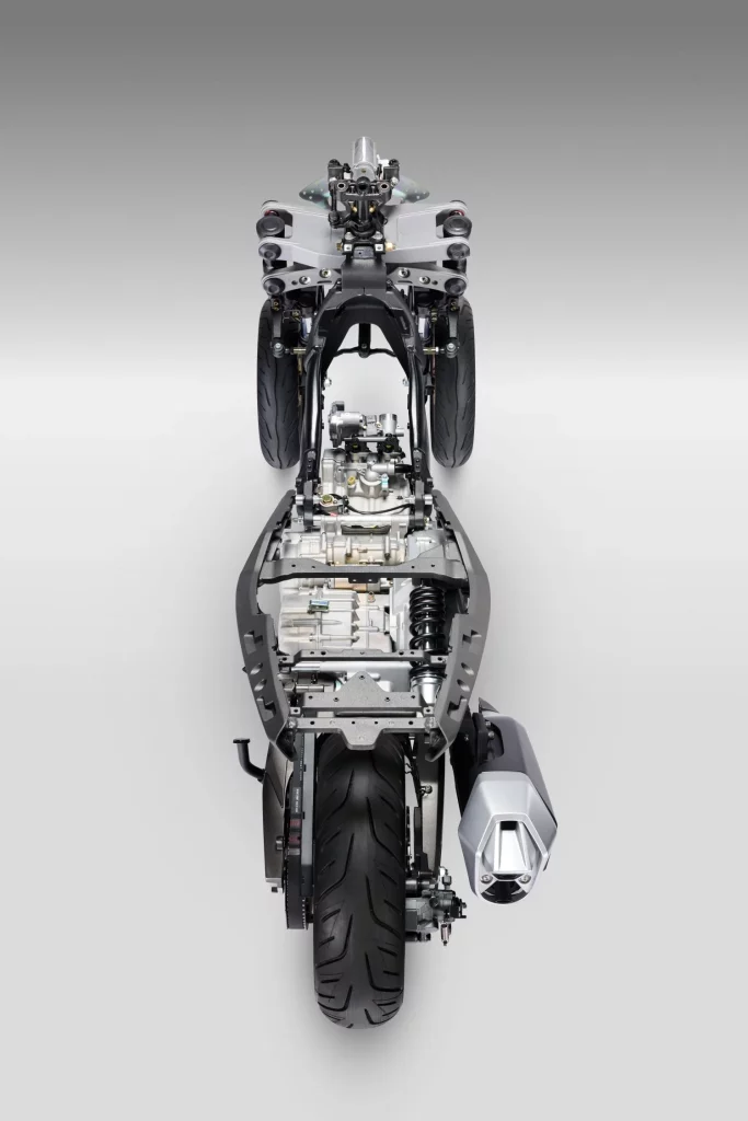 La Kymco CV3 575 nos muestra su 'esqueleto' 2 Motor16 KYMCO CV3 Motor Motor16