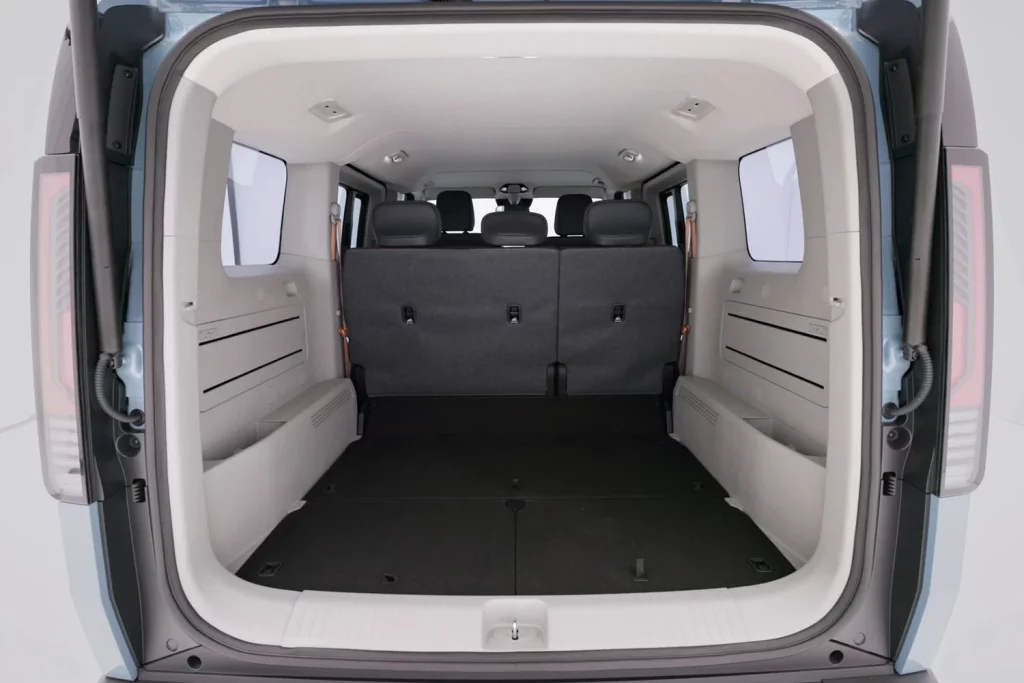 Kia PV5 Passenger maletero Motor16