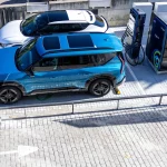 Vandalizan el cargador ultra rápido del concesionario Kia de San Sebastian de los Reyes un año después de su inauguración