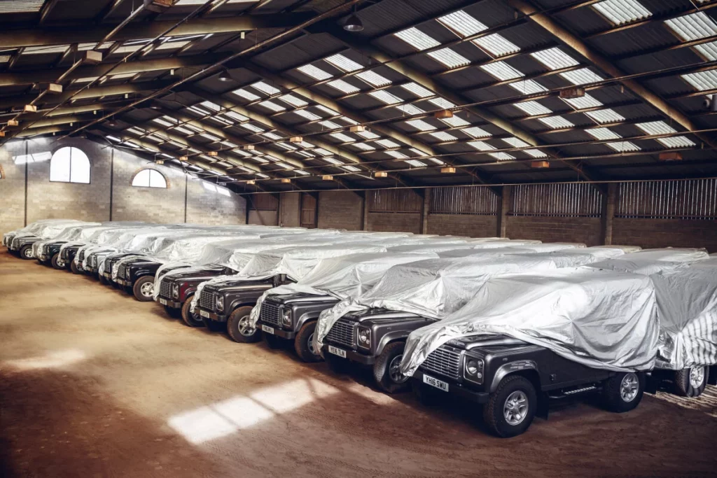 La increíble historia de los 240 Land Rover Defender comprados por un empresario británico 3 Motor16 LAND ROVER DEFENDER TWISTED AUTOMOTIVE 1 Motor16