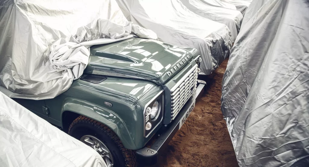 La increíble historia de los 240 Land Rover Defender comprados por un empresario británico 1 Motor16 LAND ROVER DEFENDER TWISTED AUTOMOTIVE 2 Motor16