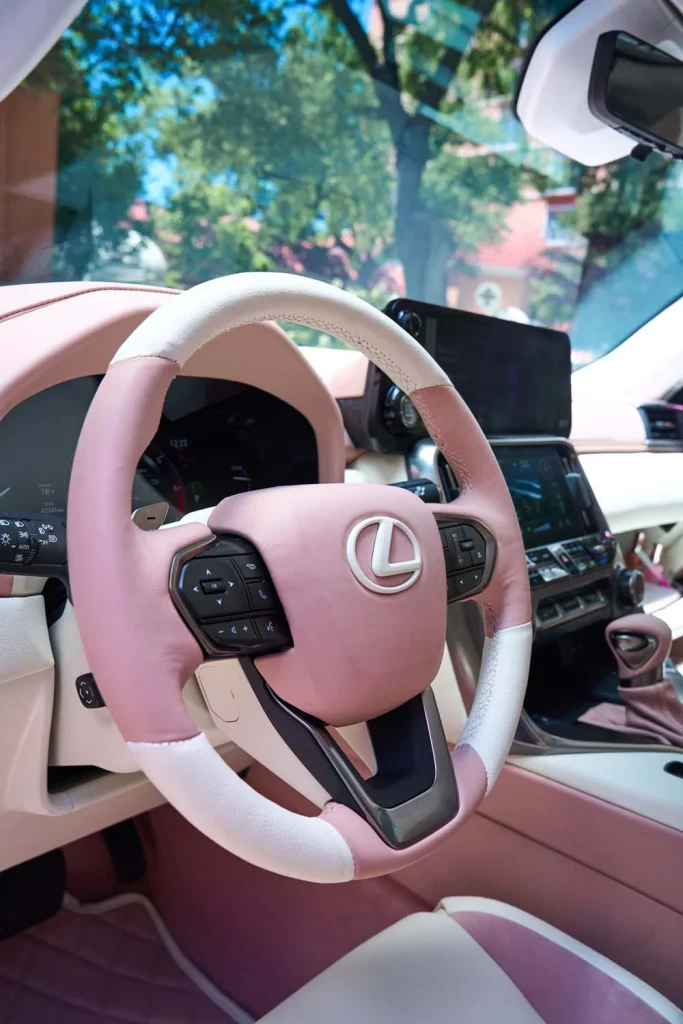 Lexus Glam LX: el SUV de lujo que toda 'Trendy Fashion Girl' querrá tener 4 Motor16 LEXUS GLAM LX3 Motor16
