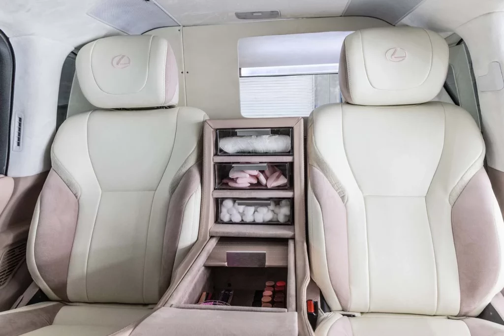Lexus Glam LX: el SUV de lujo que toda 'Trendy Fashion Girl' querrá tener 2 Motor16 LEXUS GLAM LX5 Motor16