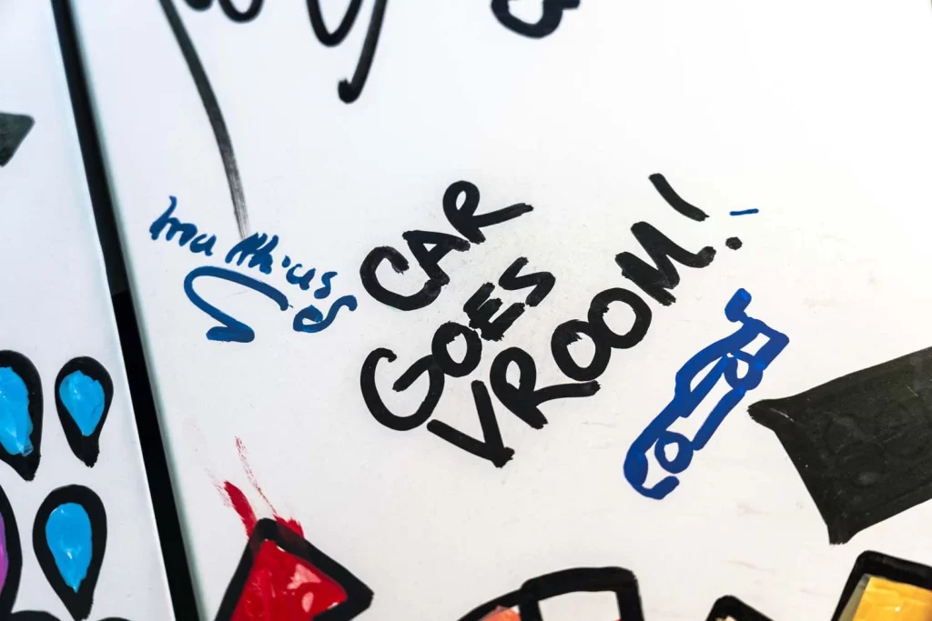 El Mazda CX-30 se convierte en art car en el evento de toma de contacto con el nuevo Mazda6e 13 Motor16 MAZDA CX 30 ART CAR CARFEST REINO UNIDO LUKE CRUMP9 Motor16