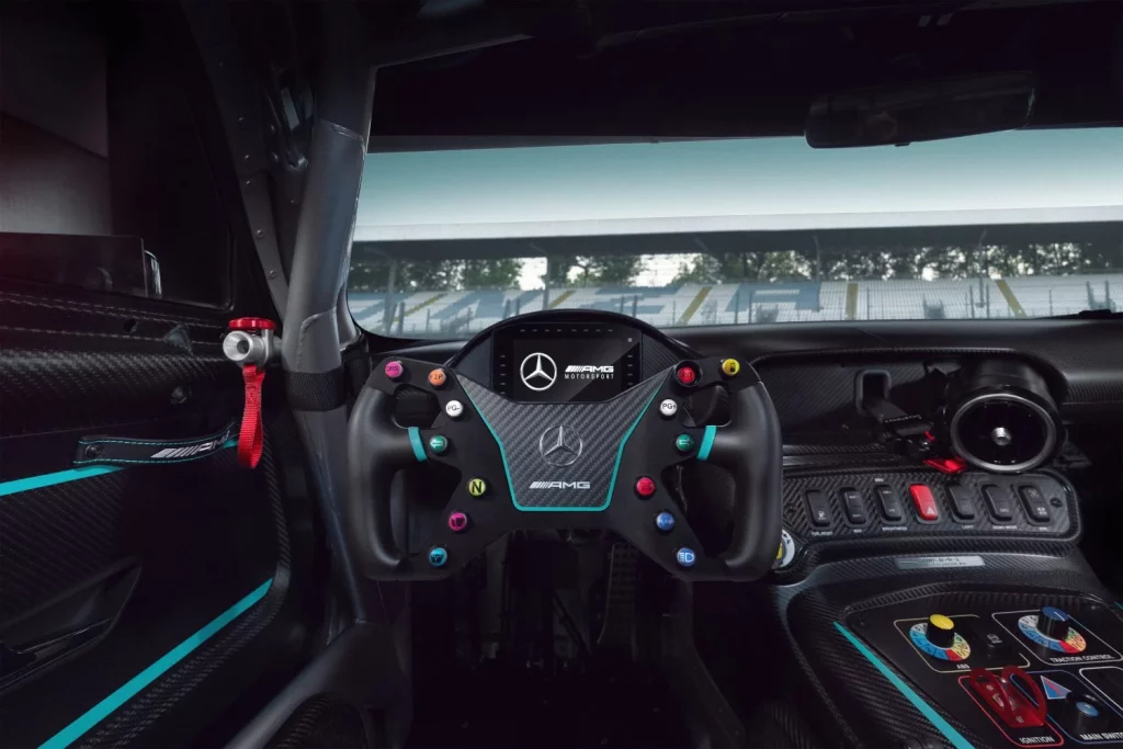 El Mercedes-AMG GT2 Edition W16 es todo un homenaje a la Fórmula 1
