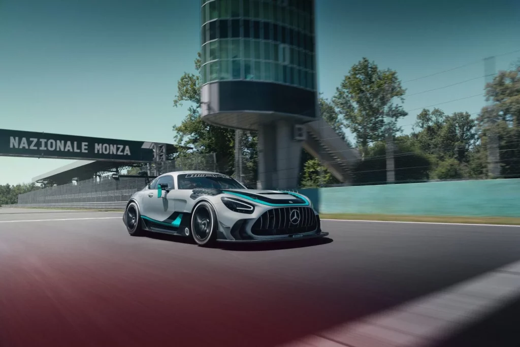 El Mercedes-AMG GT2 Edition W16 es todo un homenaje a la Fórmula 1