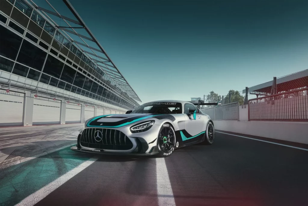 El Mercedes-AMG GT2 Edition W16 es todo un homenaje a la Fórmula 1
