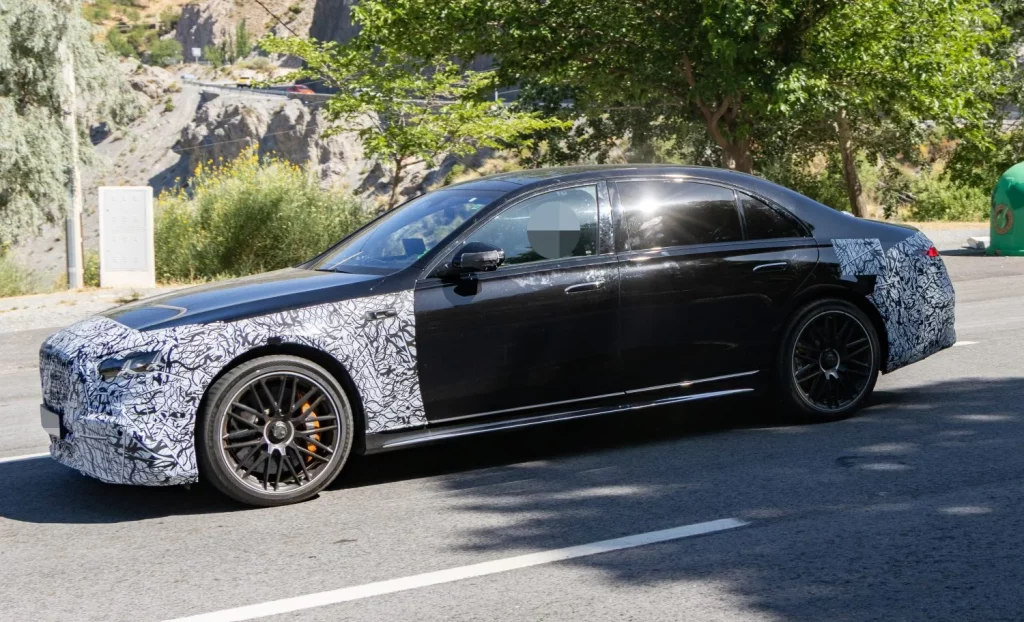 Fotos espía del restyling del Mercedes-AMG S 63 E Performance 8 Motor16 Mercedes AMG S 63 E Performance 2026 6 Motor16