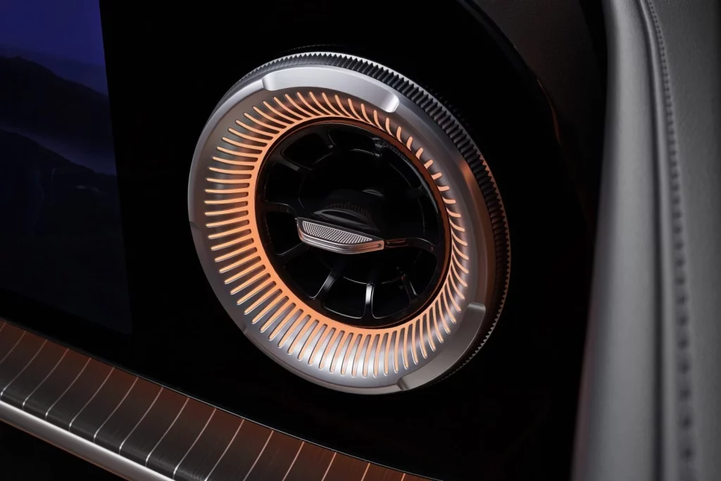 Mercedes GLC 2026 electrico interior 2 Motor16