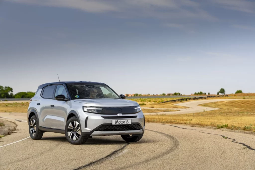 Opel Frontera Hybrid 145 GS prueba 14 Motor16