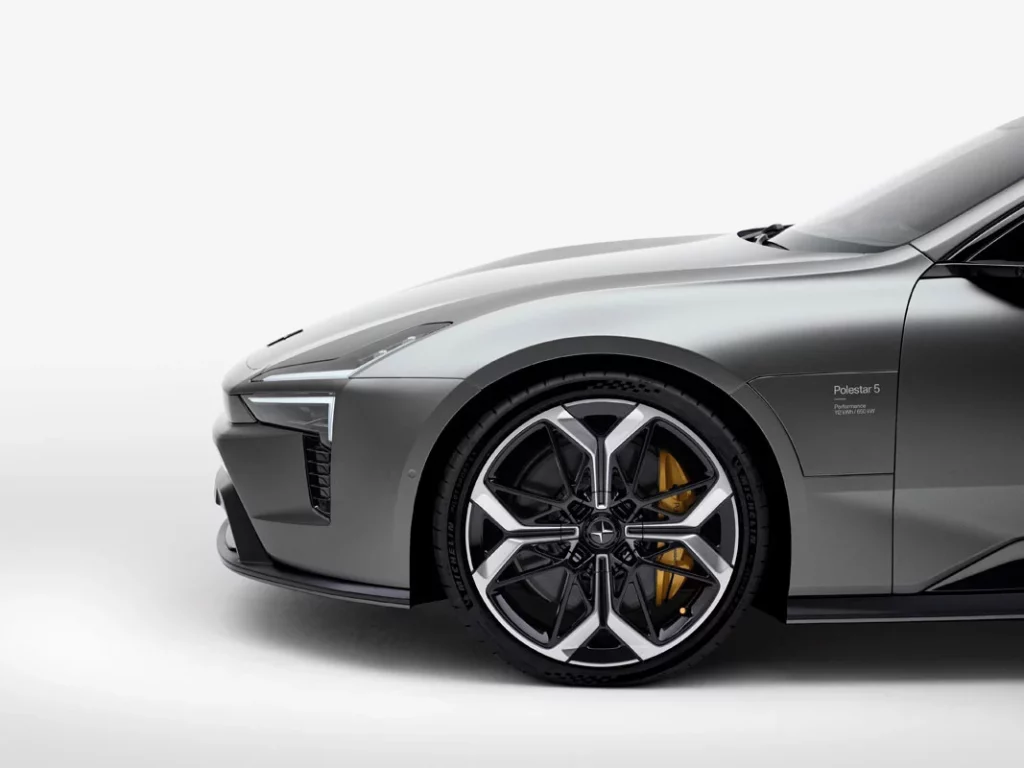 Polestar 5: así se reescriben las reglas de un gran turismo, deportivo, eléctrico y de lujo 20 Motor16 POLESTAR 5 14 Motor16