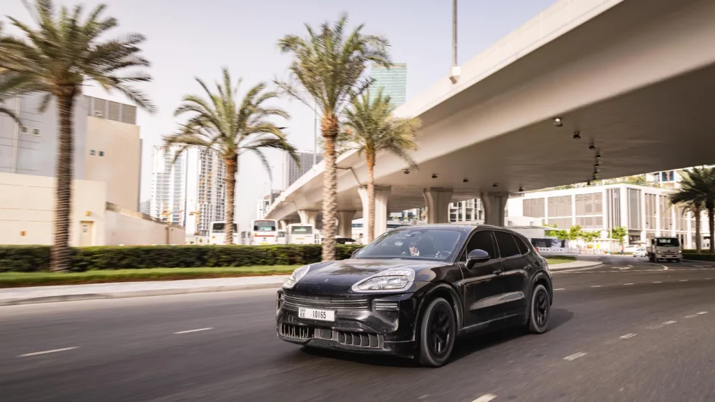 PORSCHE CAYENNE ELECTRICO DESARROLLO 10 Motor16