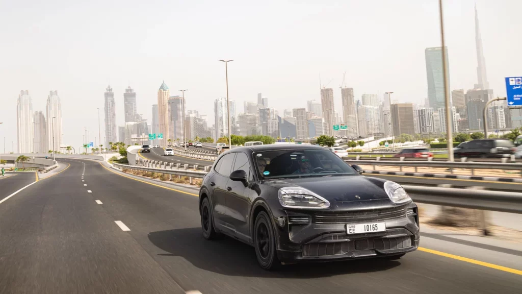 PORSCHE CAYENNE ELECTRICO DESARROLLO 2 Motor16