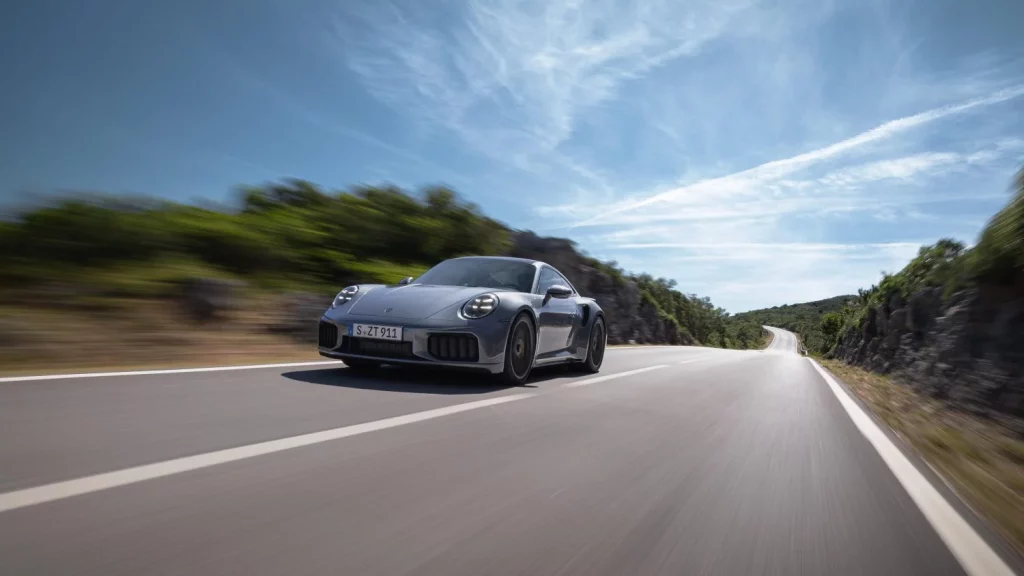 Porsche 911 Turbo S 2026: El cazador de récords 4 Motor16 Porsche 911 Turbo S 2026 1 Motor16
