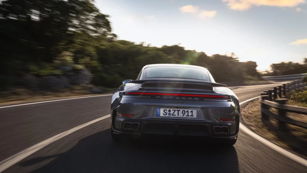 Porsche 911 Turbo S 2026: El cazador de récords 6 Motor16 Porsche 911 Turbo S 2026 14 Motor16