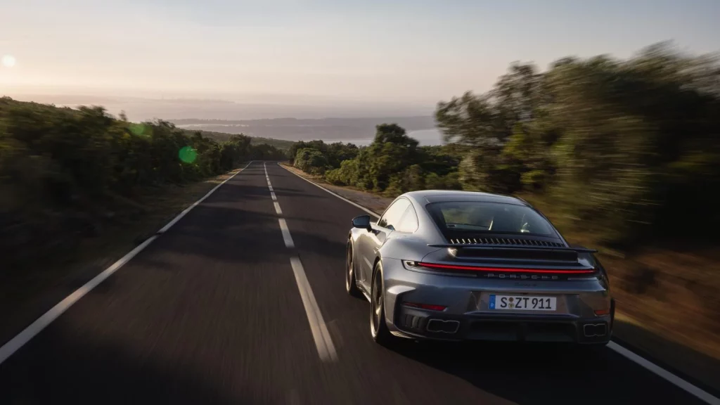 Porsche 911 Turbo S 2026: El cazador de récords 8 Motor16 Porsche 911 Turbo S 2026 4 Motor16