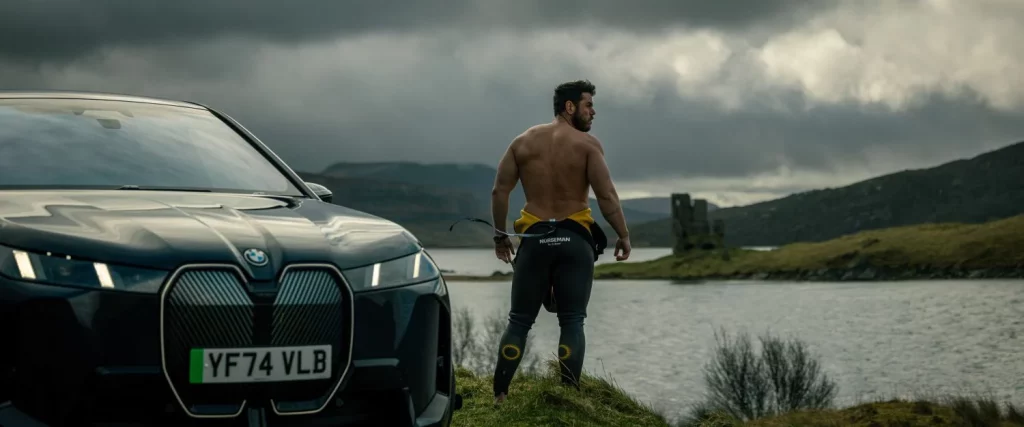 1.600 kilómetros en 100 días: récord mundial a nado en Islandia con el apoyo de los eléctricos de BMW 1 Motor16 RECORD MUNDIAL Ross Edgley BMW IX3 Motor16