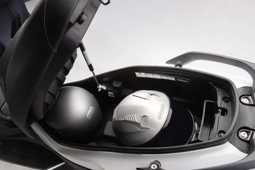SYM Joymax Z 300: A la conquista de la media cilindrada 3 Motor16 Sym Joymax Z 300 5 Motor16