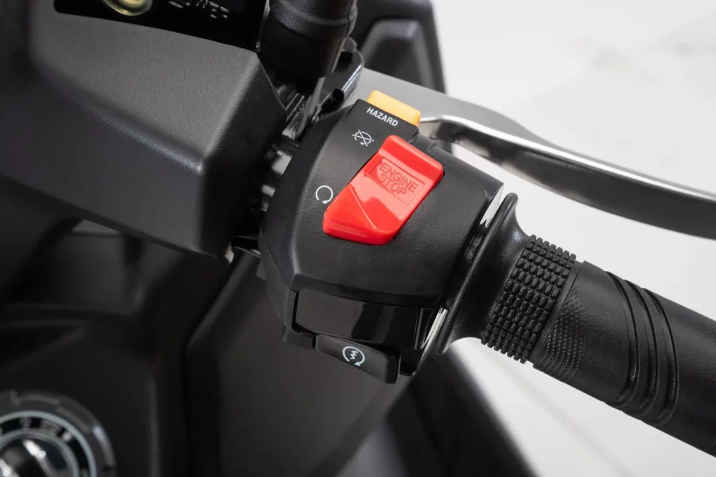 SYM Joymax Z 300: A la conquista de la media cilindrada 9 Motor16 Sym Joymax Z 300 8 Motor16