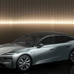 Toyota bZ7, el sedán eléctrico japonés con tecnología de Xiaomi y Huawei