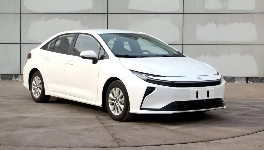 Toyota apuesta por el estilo Prius para renovar su Corolla en China 4 Motor16 TOYOTA COROLLA FACELIFT CHINA 1 Motor16