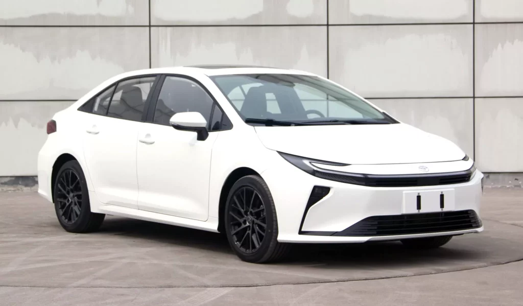 Toyota apuesta por el estilo Prius para renovar su Corolla en China 2 Motor16 TOYOTA COROLLA FACELIFT CHINA 5 Motor16