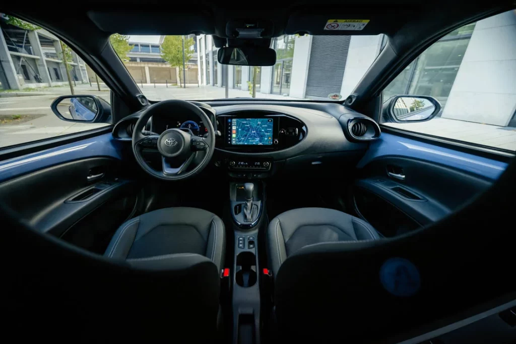 Toyota Aygo Cross hybrid 2 Motor16