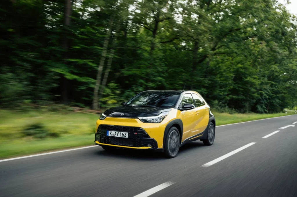 Toyota Aygo Cross hybrid 5 Motor16